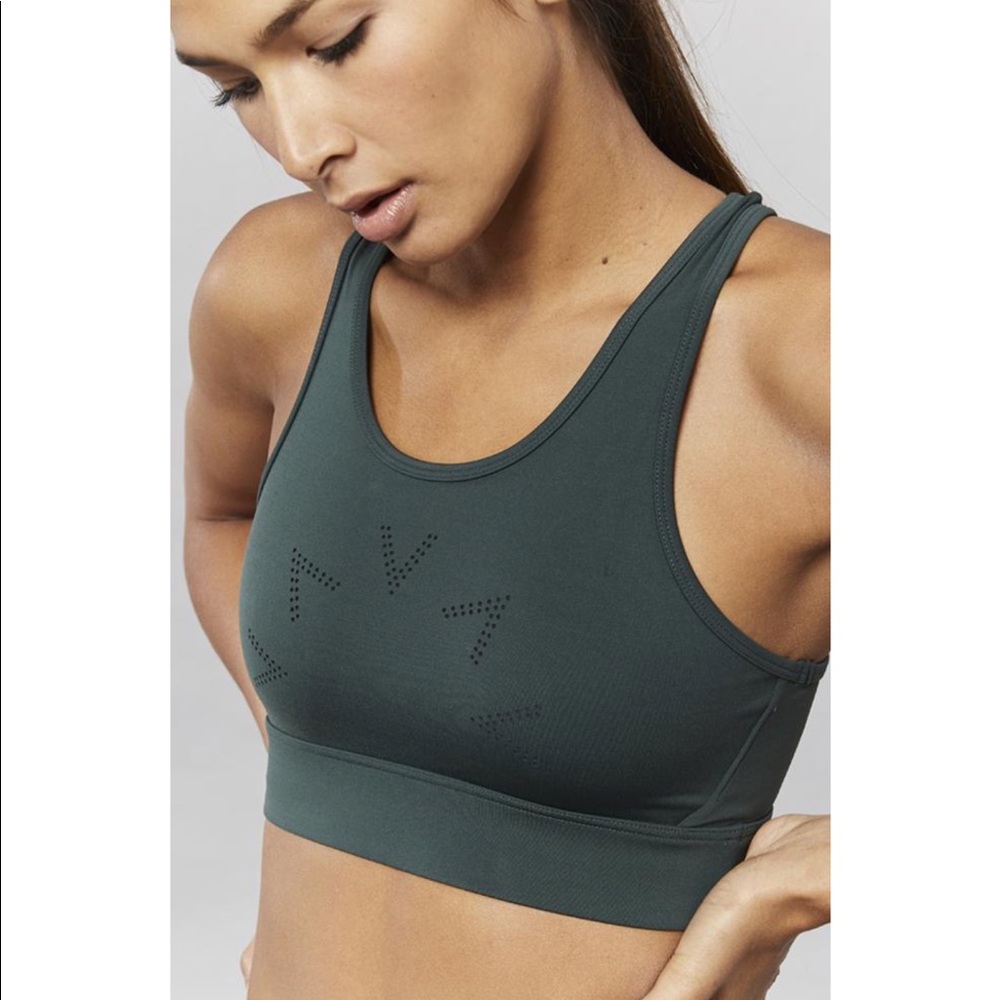 VARLEY🌲Berkeley Racerback Sports Bra **NWT**